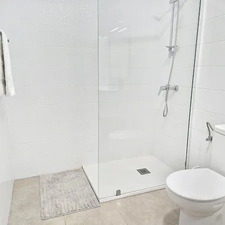 شقة New Sensational Ocean Brise, Seafront Playa De Las Vistas, Cristianos I