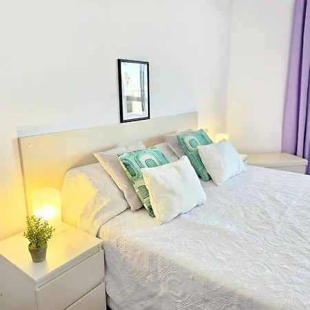 New Sensational Ocean Brise, Seafront Playa De Las Vistas, Cristianos I شقة أرونا