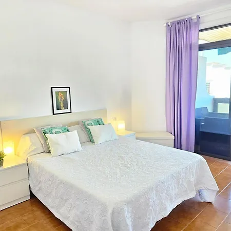 شقة New Sensational Ocean Brise, Seafront Playa De Las Vistas, Cristianos I